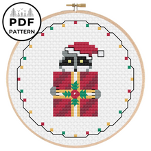 Load image into Gallery viewer, Holiday Raccoon Pattern
