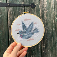 Charger l&#39;image dans la galerie, Patron - Pigeon en vol
